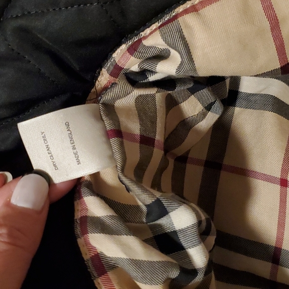 Authentic Burberry Bucket Hat - Picture 4 of 4